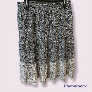 Ann Taylor Factory Navy White Midi Skirt Size M Tiered Floral Workwear